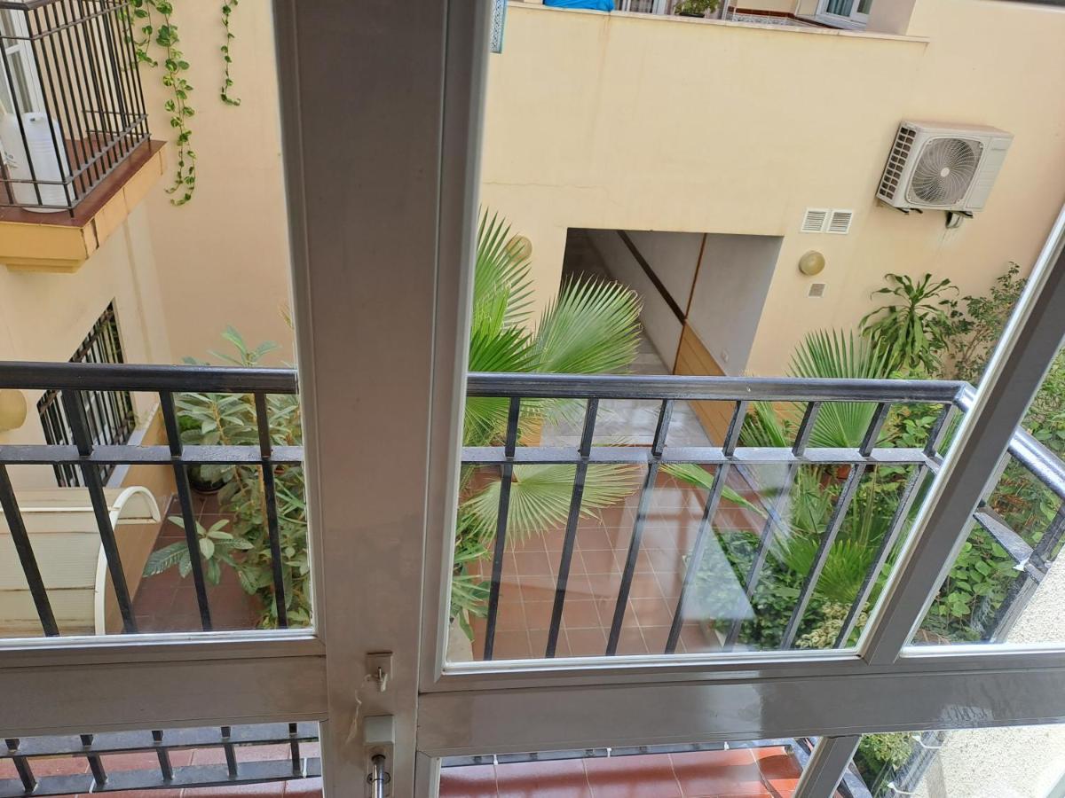 Apartamento ฟูเอนฮิโรลา ภายนอก รูปภาพ