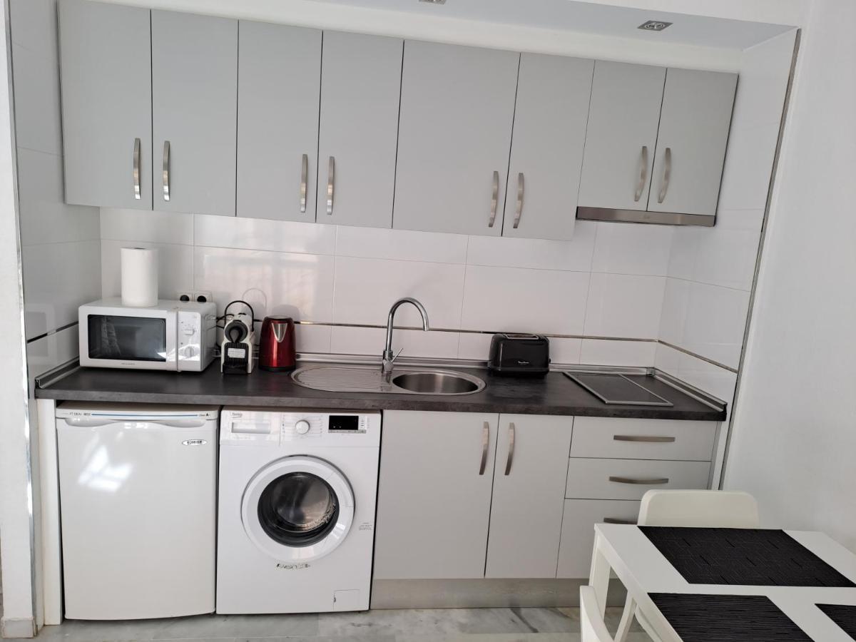 Apartamento ฟูเอนฮิโรลา ภายนอก รูปภาพ